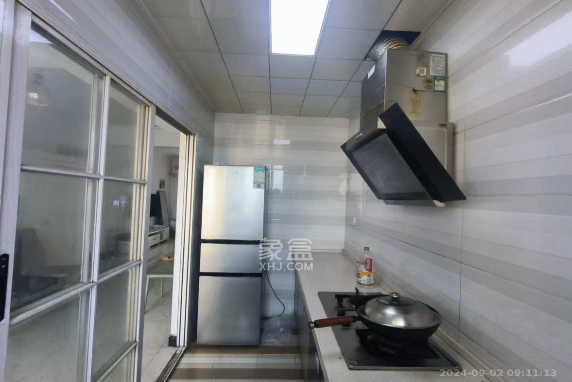欧莱雅郡  3室2厅1卫    1600.0元/月室内图
