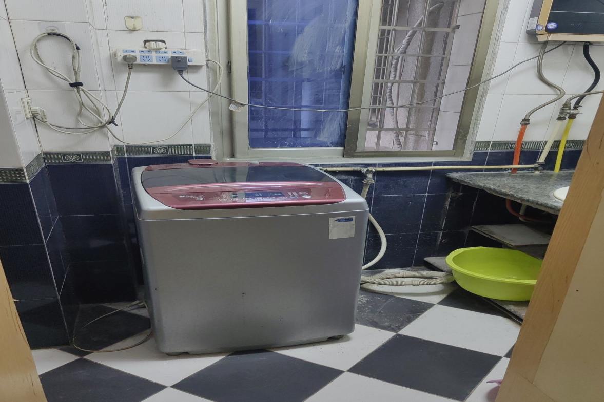 涟钢福利厂(单位)家属楼 3室2厅1卫 1000.0元/月 涟钢福利厂(单位)家属楼 3室2厅1卫 1000.0元/月室内图