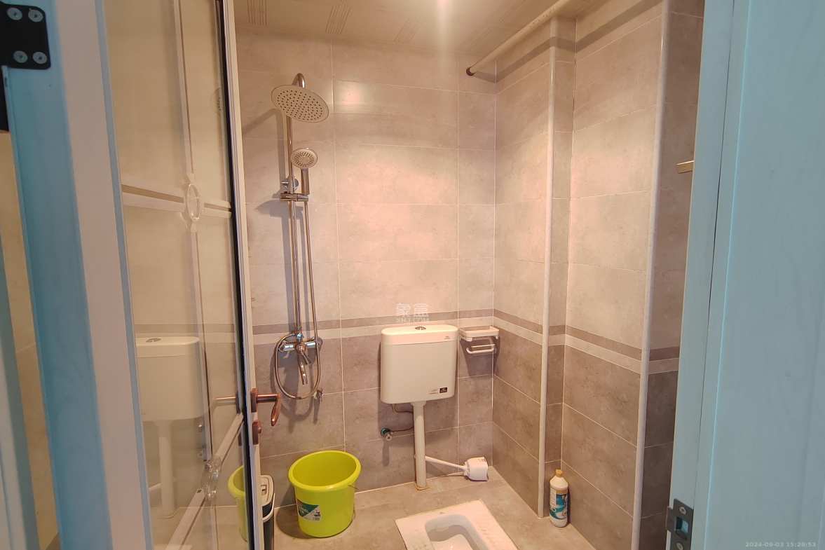 北辰三角洲B1E1区 1室1厅1卫 3700.0元/月 北辰三角洲B1E1区 1室1厅1卫 3700.0元/月室内图