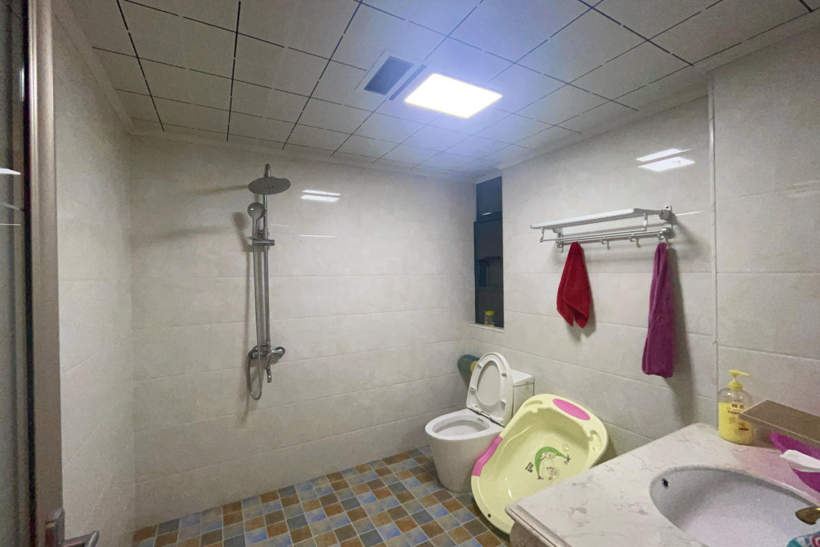 沐林美郡  4室2厅2卫   2500.00元/月室内图