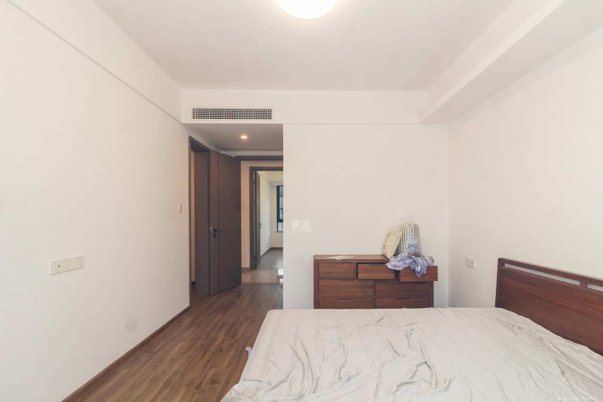 金茂建发观悦  4室2厅2卫   4800.00元/月室内图1