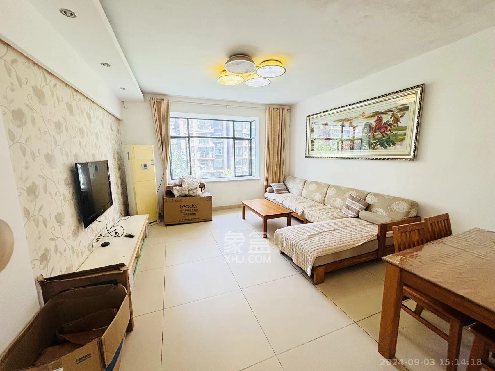 恒盛世家  3室2厅2卫    2000.0元/月