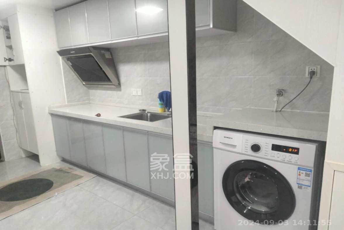 中建芙蓉嘉苑  1室1厅1卫    1600.0元/月室内图