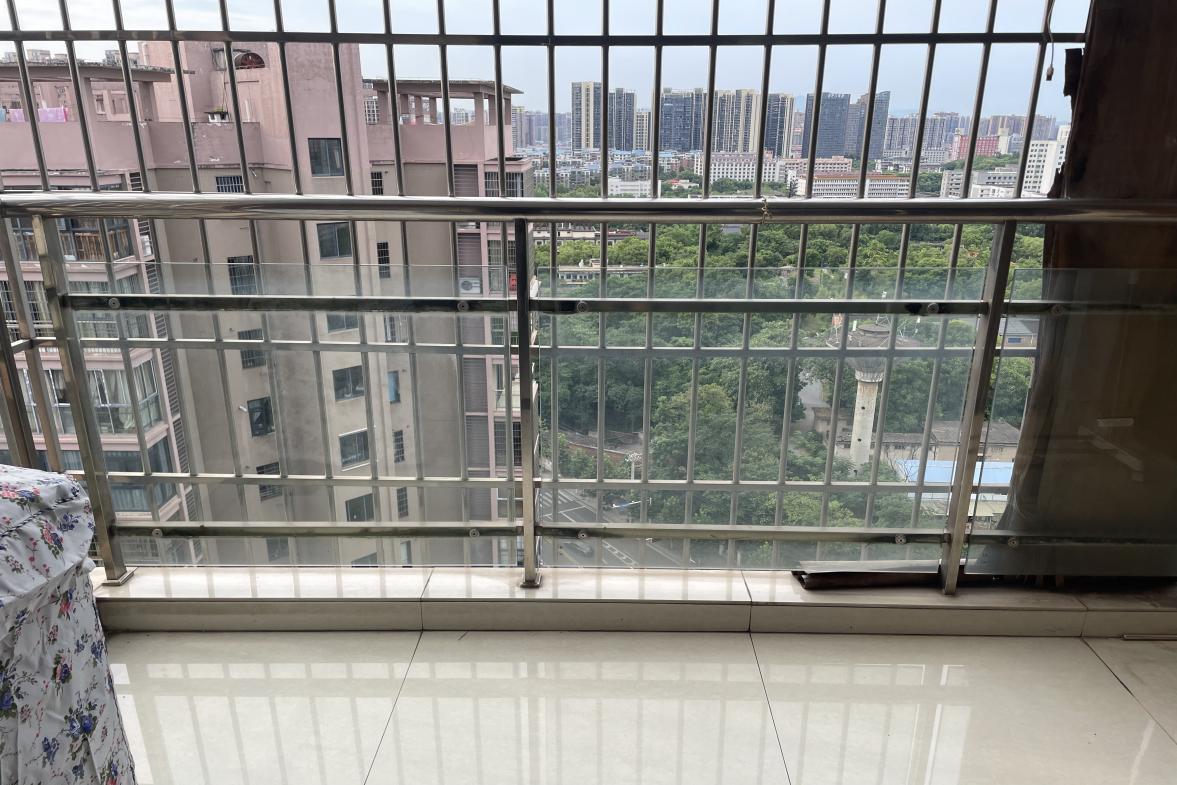 名仕华府  2室0厅0卫   1900.00元/月室内图