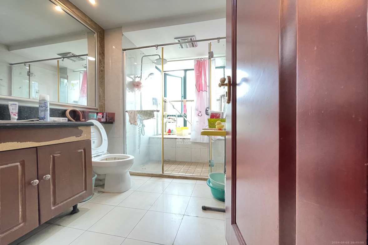 恒大名都  4室2厅2卫    2800.0元/月室内图