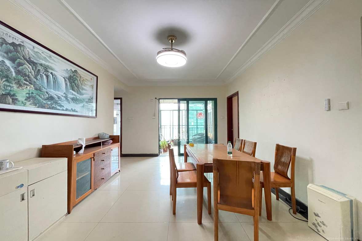 恒大名都  4室2厅2卫    2800.0元/月室内图