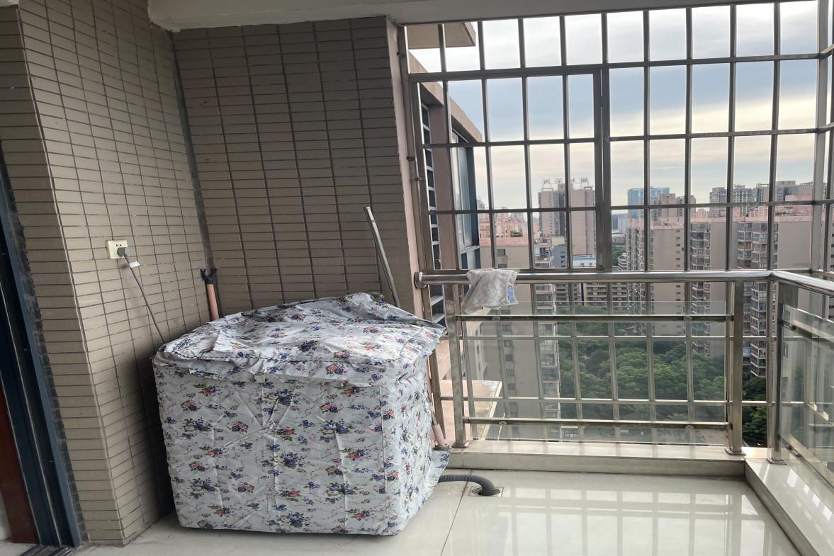 名仕华府  2室0厅0卫   1900.00元/月室内图