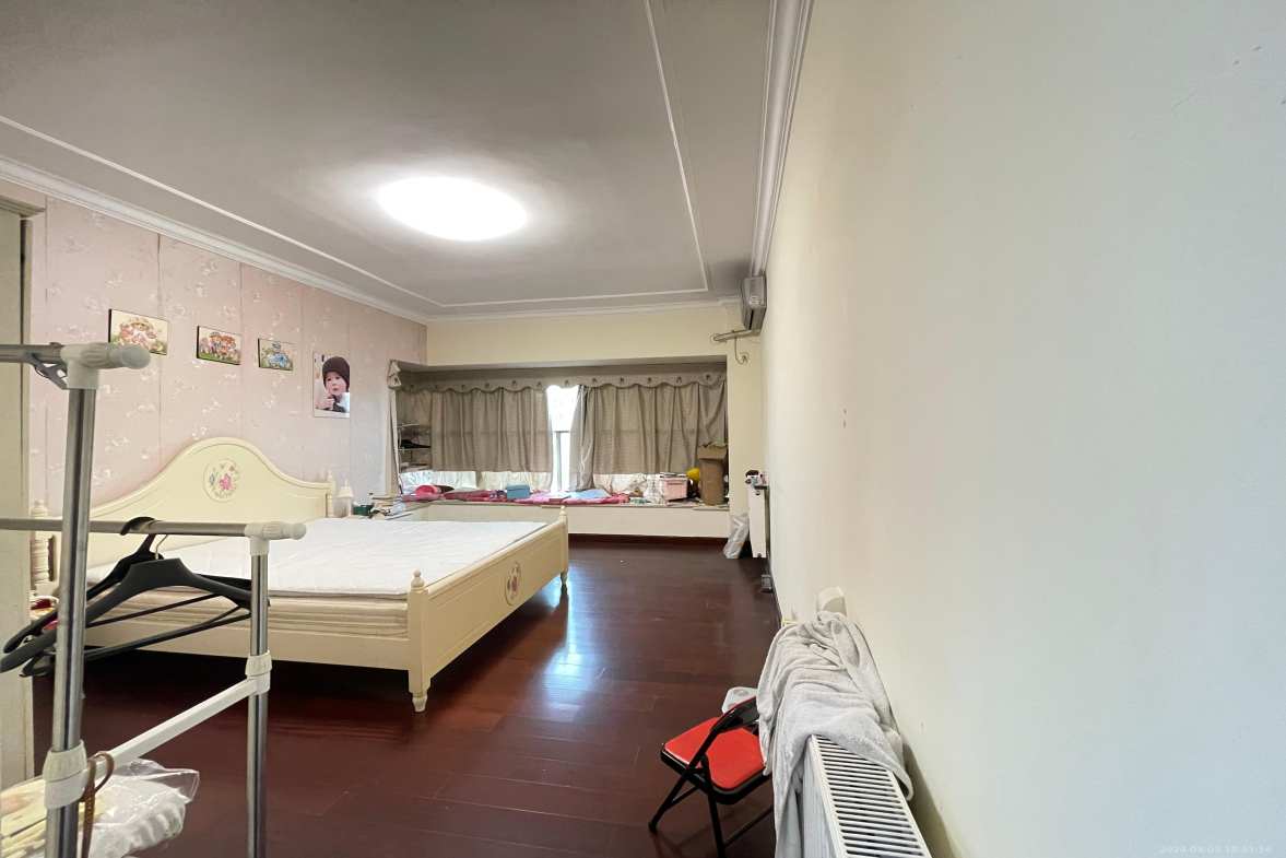 恒大名都  4室2厅2卫    2800.0元/月室内图