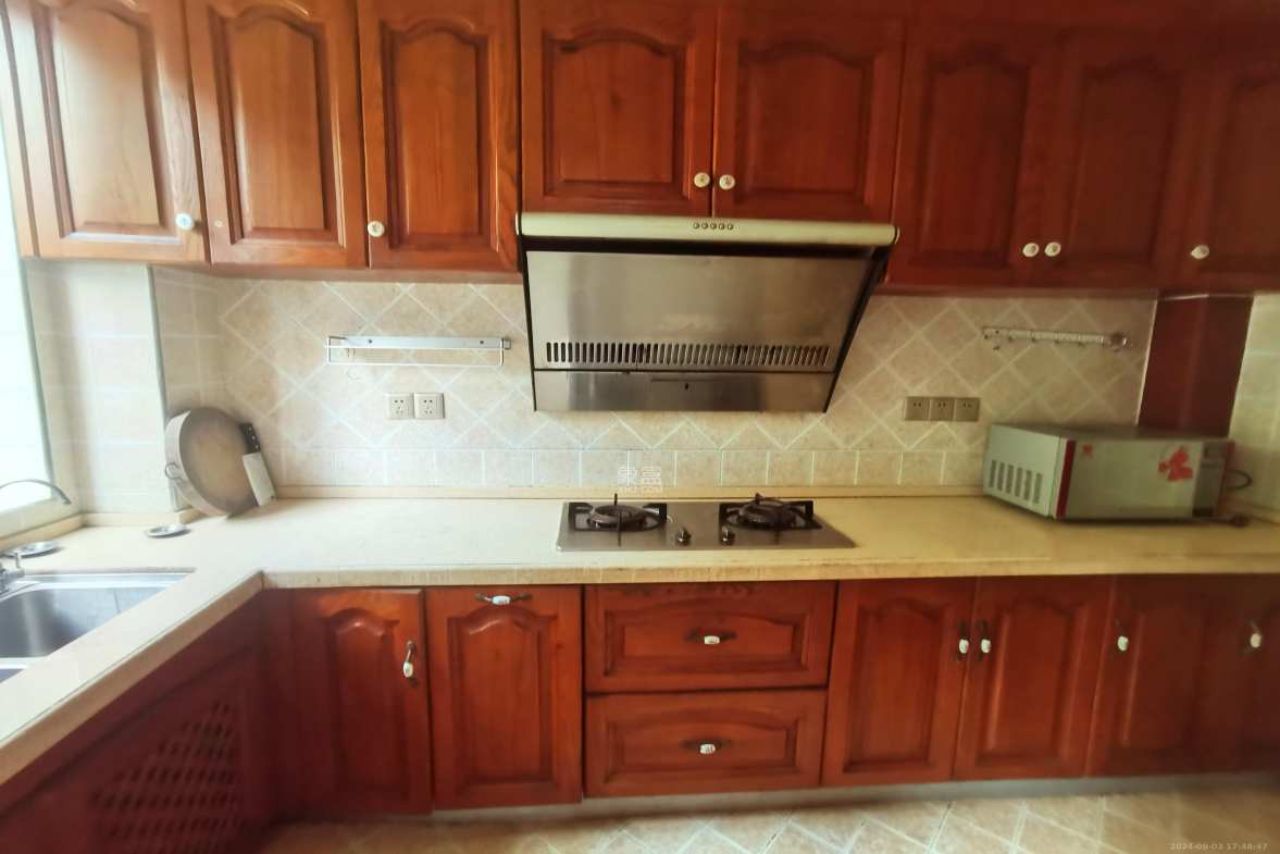 山语城一期 3室2厅2卫 2000.0元/月 山语城一期 3室2厅2卫 2000.0元/月室内图