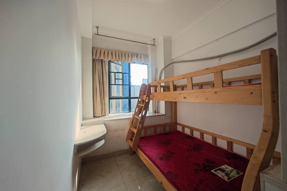 百弘学府城 0室0厅0卫 1300.0元/月 百弘学府城 0室0厅0卫 1300.0元/月室内图