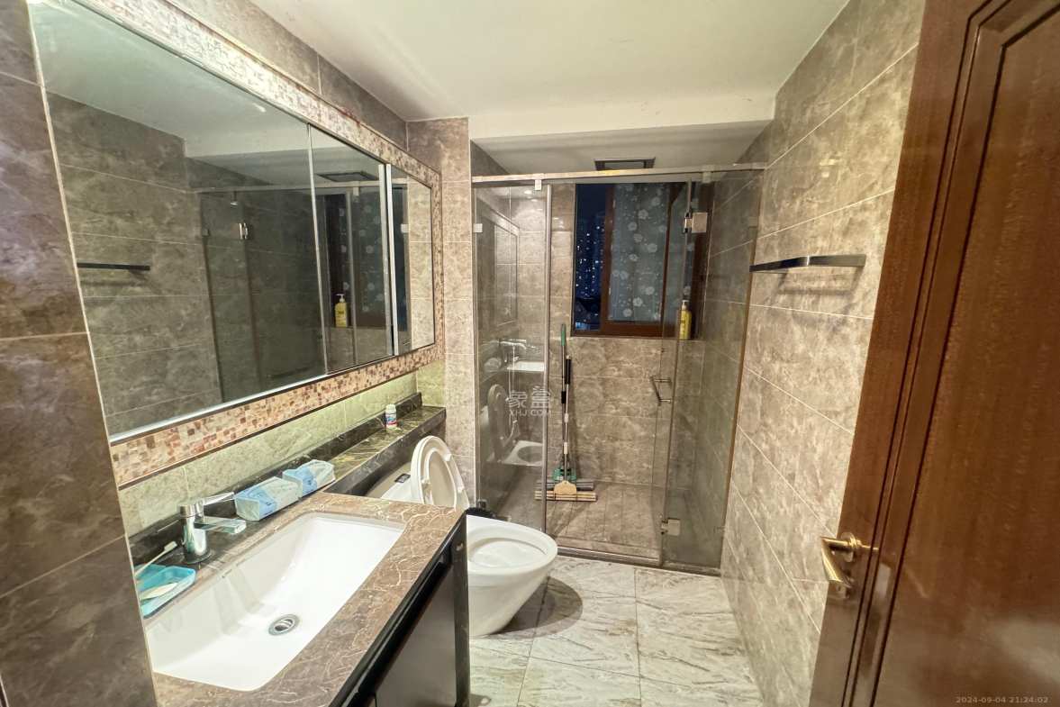 恒大御景半岛湘江苑(恒大御景半岛一期)  4室2厅2卫    6000.0元/月 恒大御景半岛湘江苑(恒大御景半岛一期)  4室2厅2卫    6000.0元/月室内图