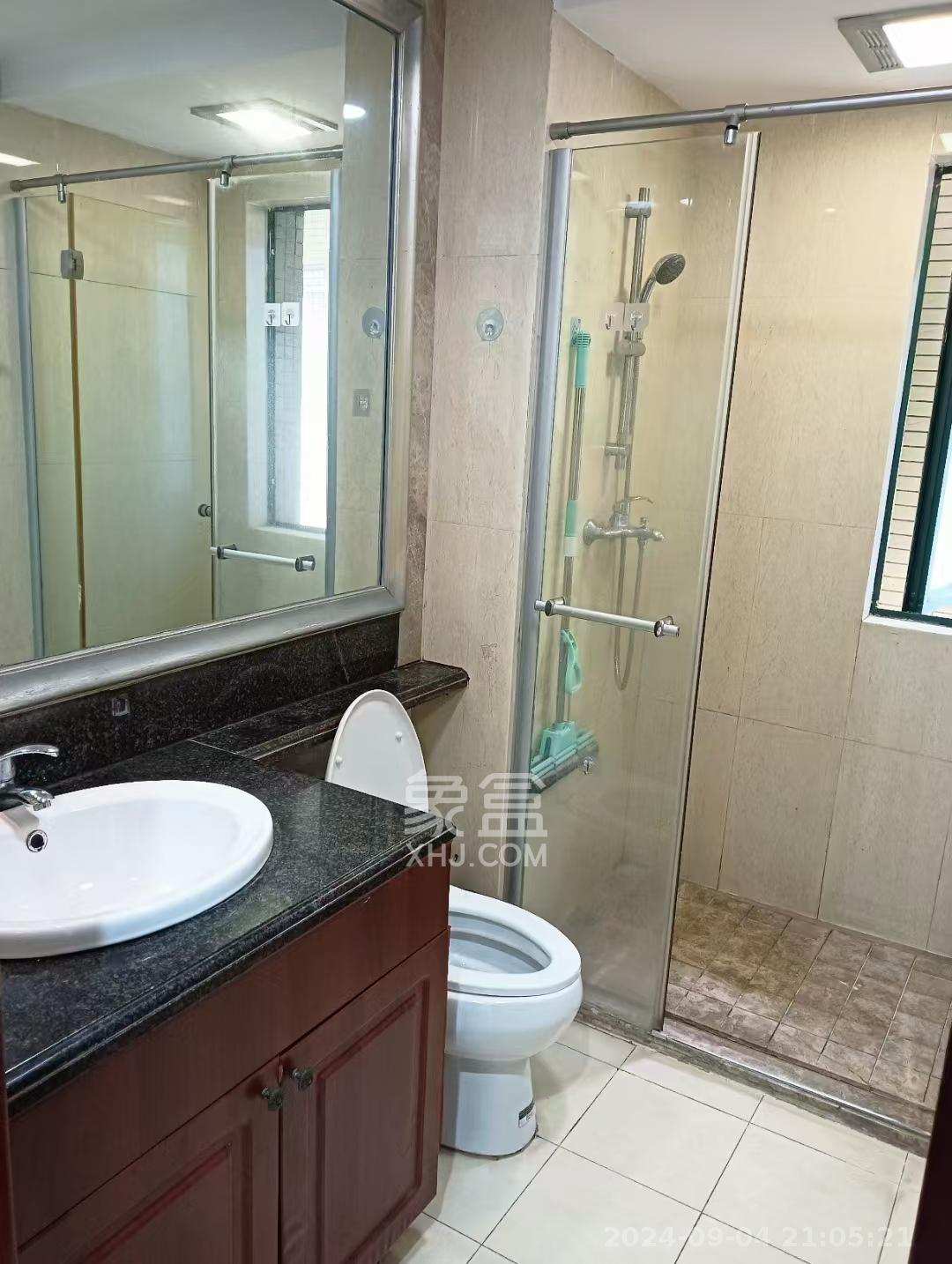 恒大翡翠华庭  2室2厅1卫    2200.0元/月室内图