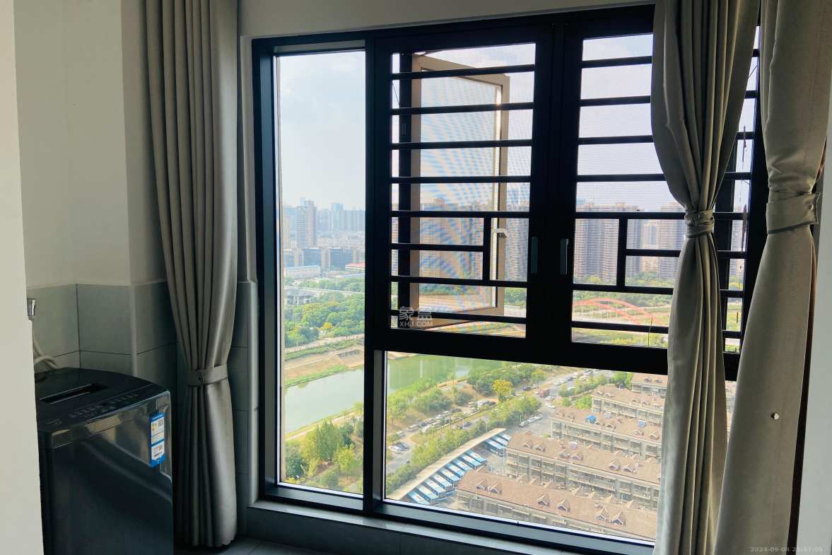 德奥悦东方  4室2厅2卫    3800.0元/月室内图