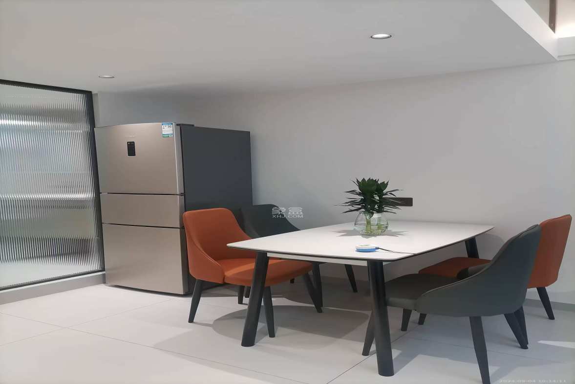 时代MOMA云PARK  1室1厅1卫    2800.0元/月 时代MOMA云PARK  1室1厅1卫    2800.0元/月室内图