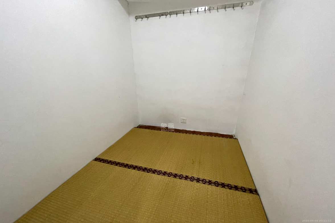 未来城科学家园  1室1厅1卫    1800.0元/月室内图