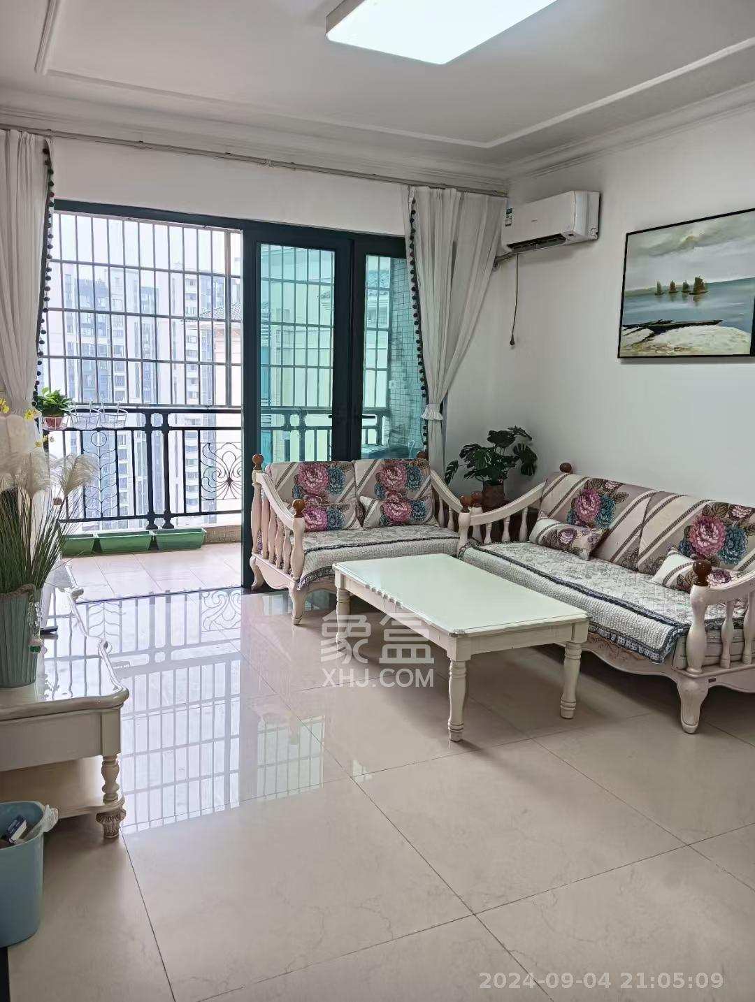 恒大翡翠华庭  2室2厅1卫    2200.0元/月室内图1