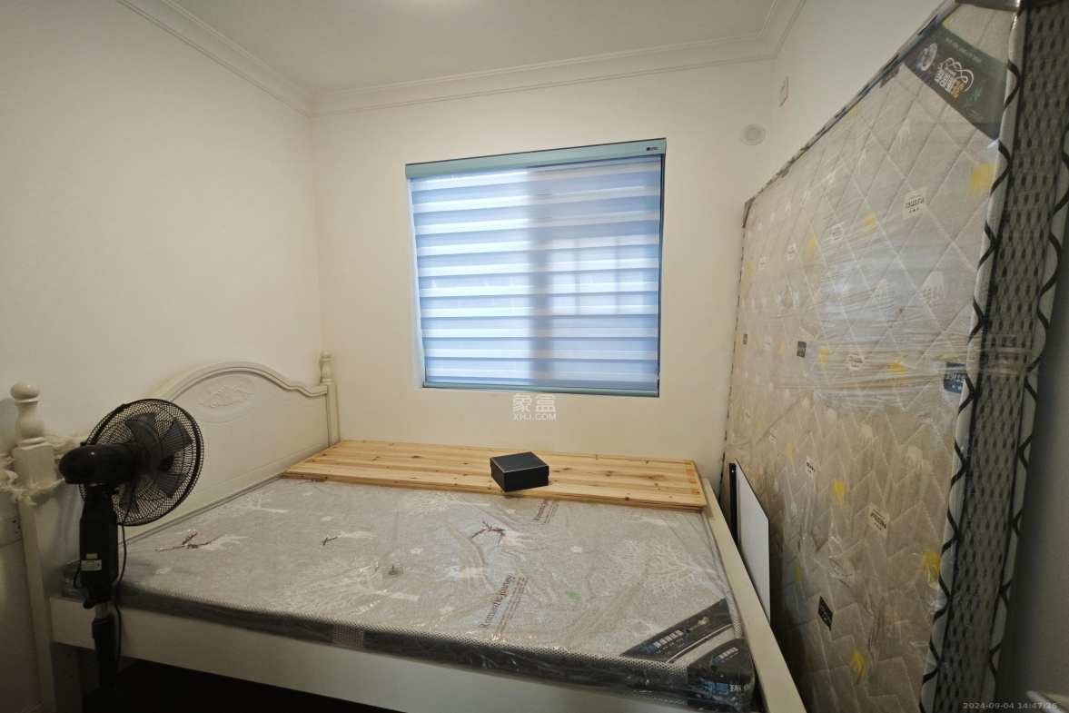 万科魅力之城观澜里  3室2厅2卫    2400.0元/月室内图