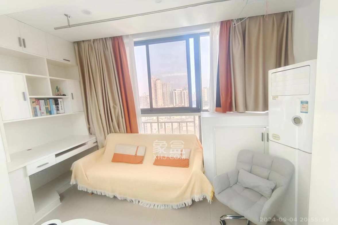 七彩丽都  1室1厅1卫    2200.0元/月室内图