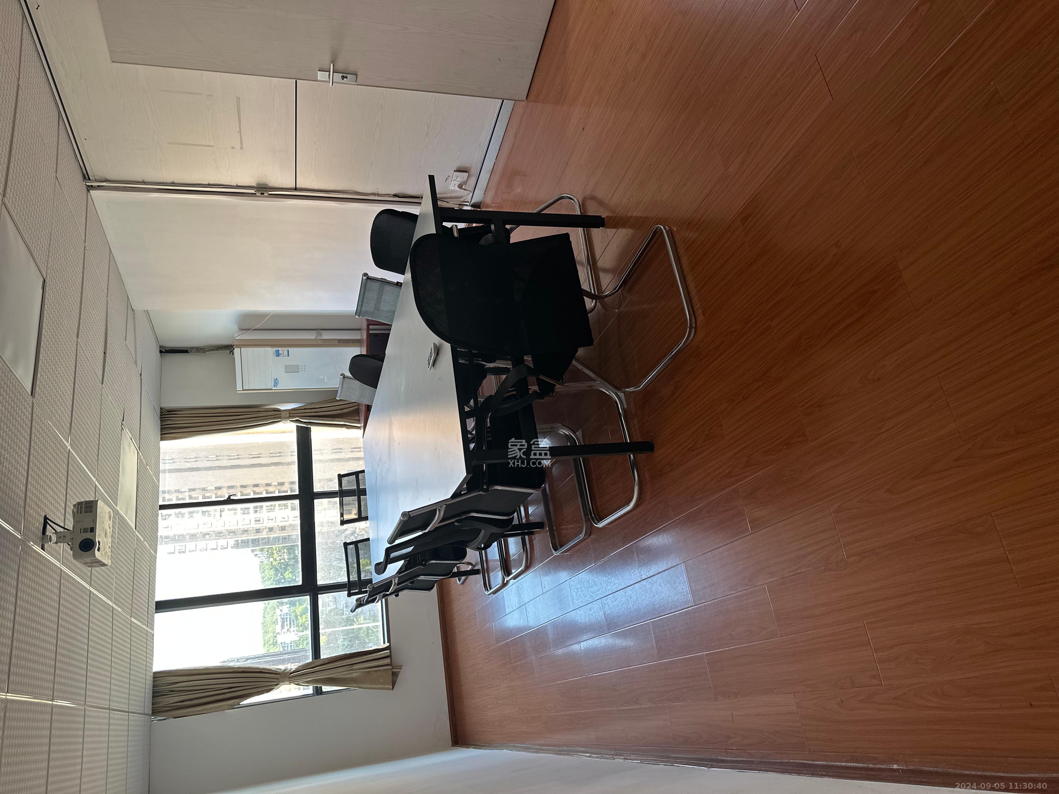 水岸天际（一期、二期）   280.0㎡      11000.0元/月室内图