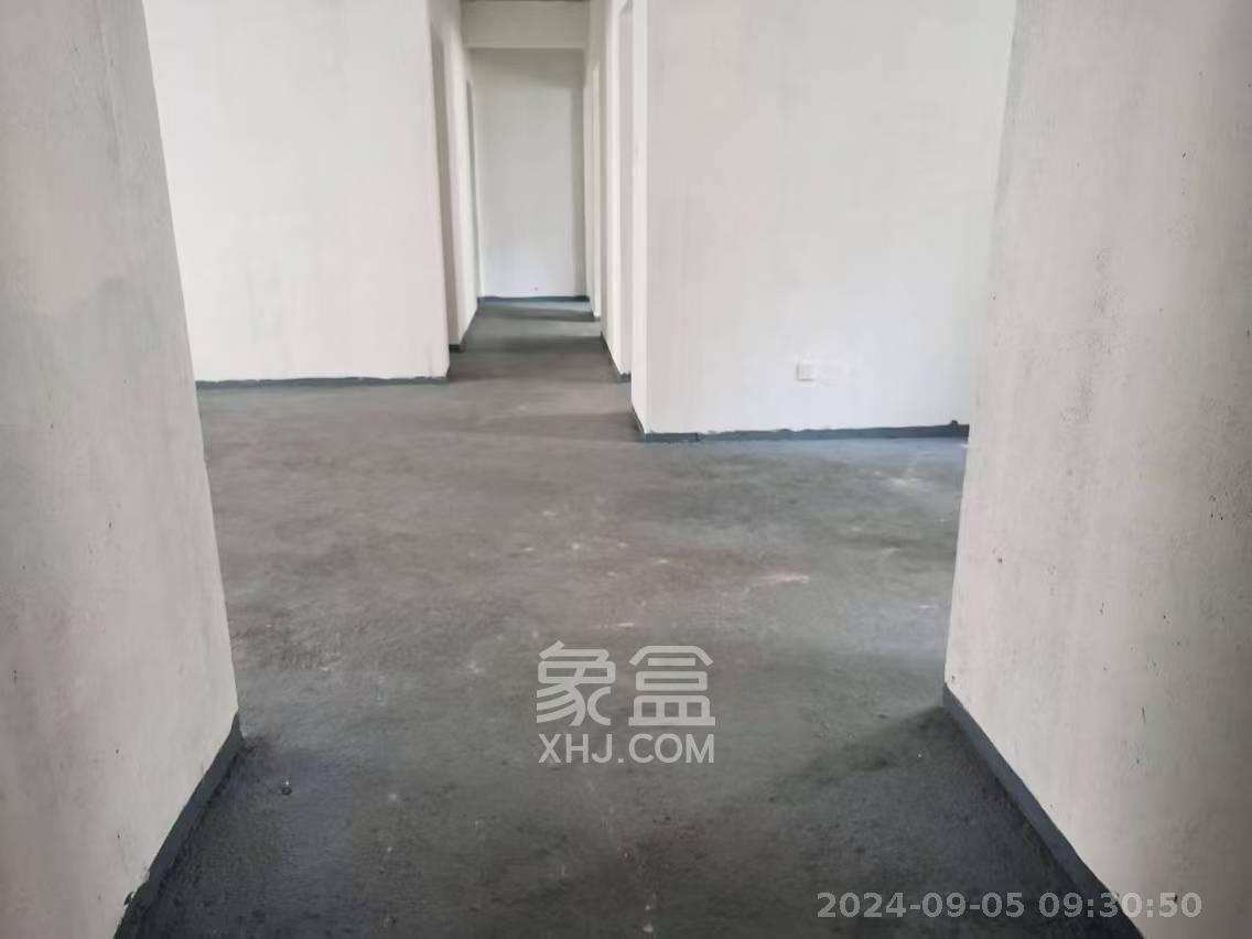 八方小区C区  1室2厅2卫   2200.00元/月室内图