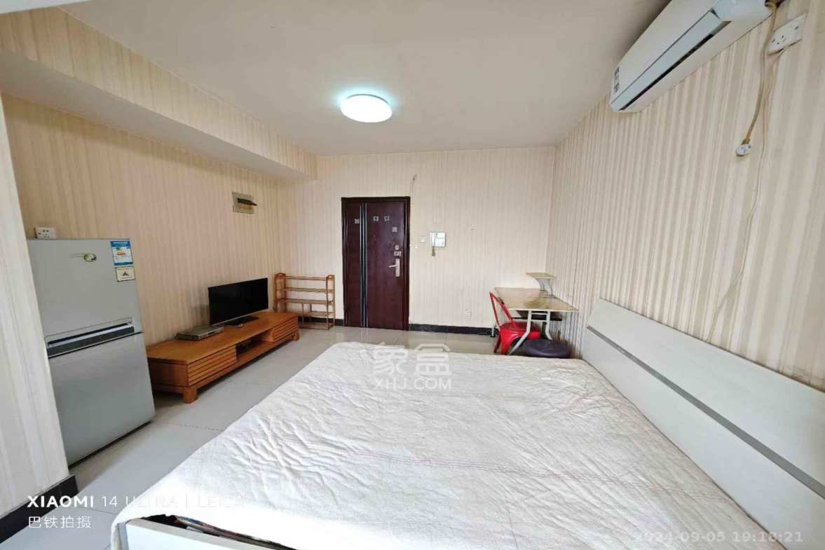 东一国际  1室1厅1卫    1500.0元/月室内图