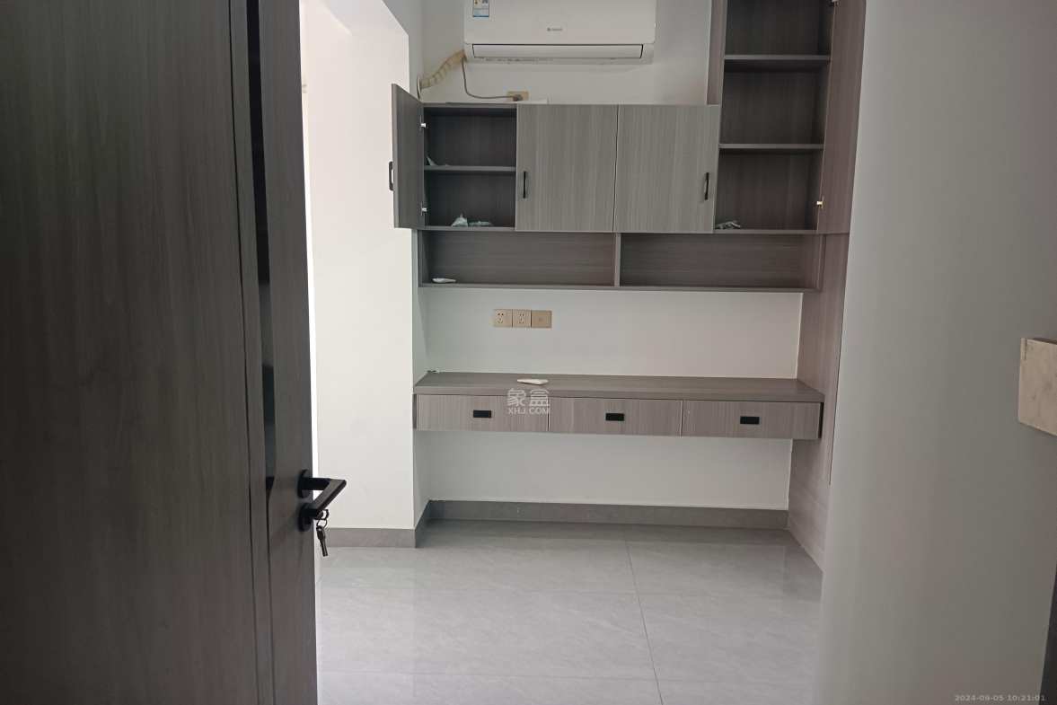 东合新苑  2室1厅1卫    2400.0元/月室内图