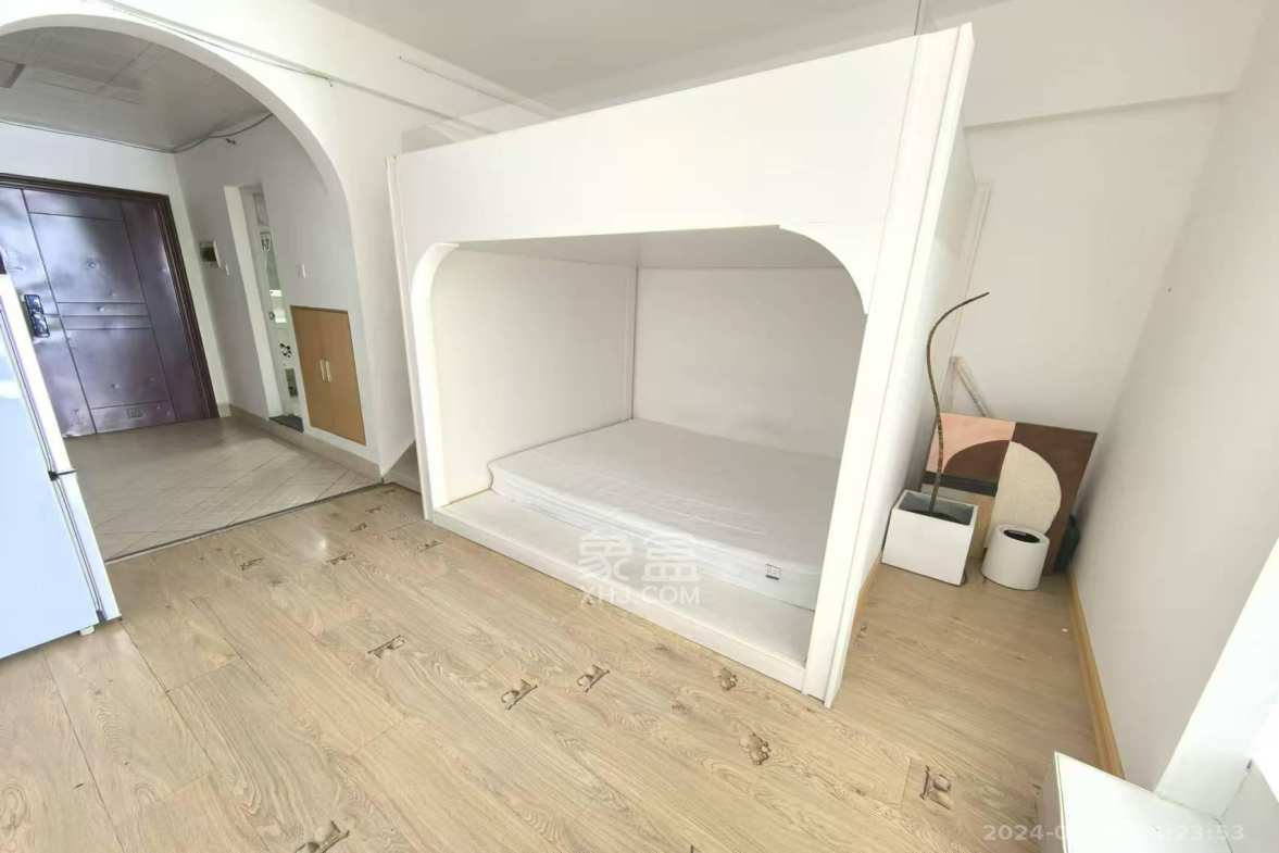 天心华庭 1室1厅1卫 2000.0元/月 天心华庭 1室1厅1卫 2000.0元/月室内图