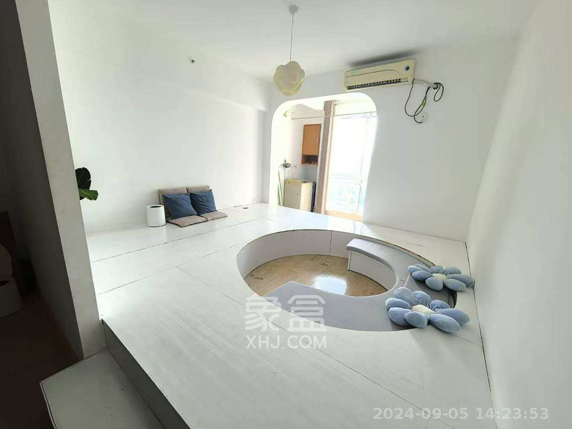 天心华庭 1室1厅1卫 2000.0元/月 天心华庭 1室1厅1卫 2000.0元/月室内图