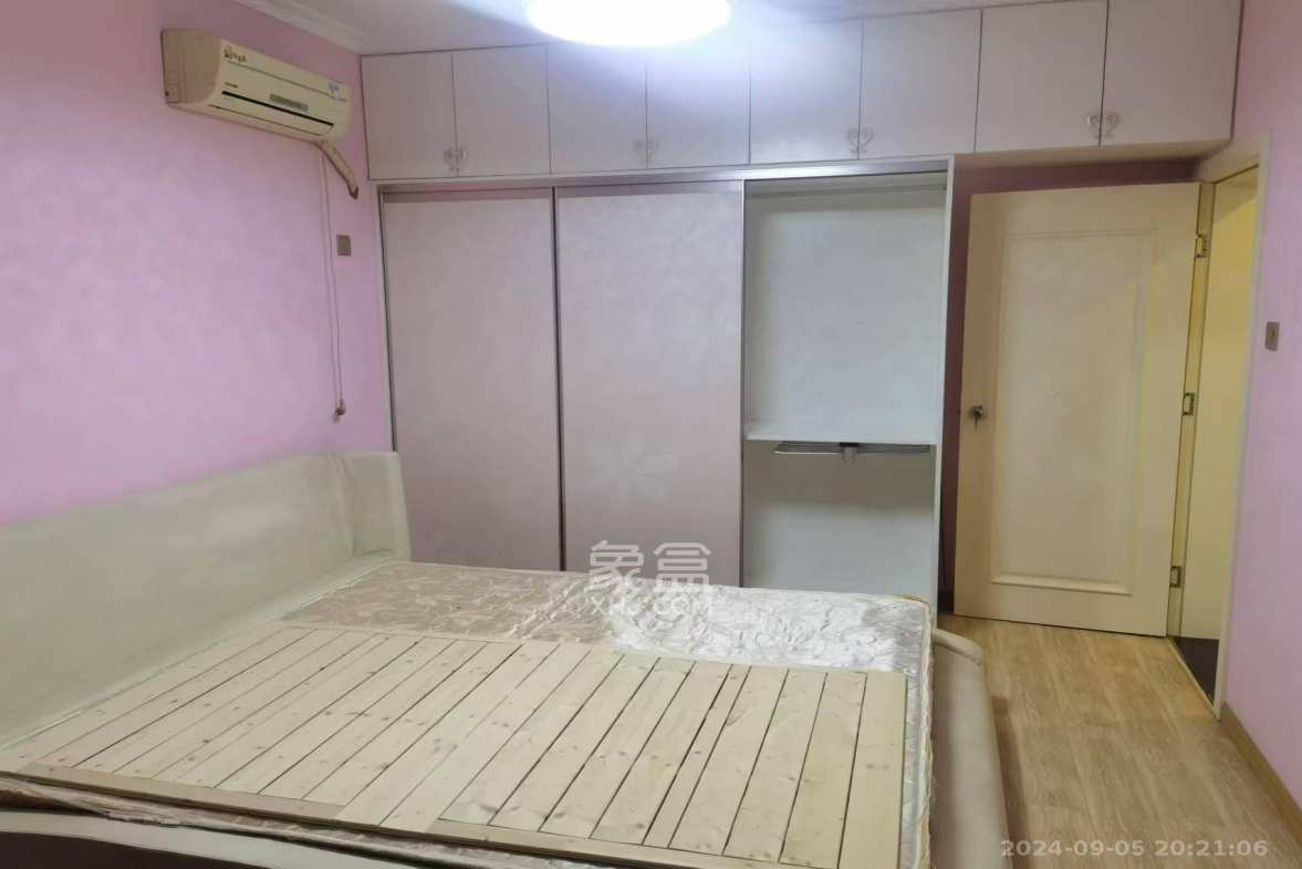 茶山馨苑  3室2厅1卫    2400.0元/月室内图