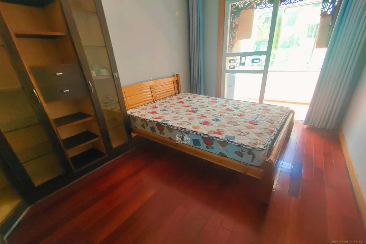 金鹰小区  3室2厅1卫   2300.00元/月室内图