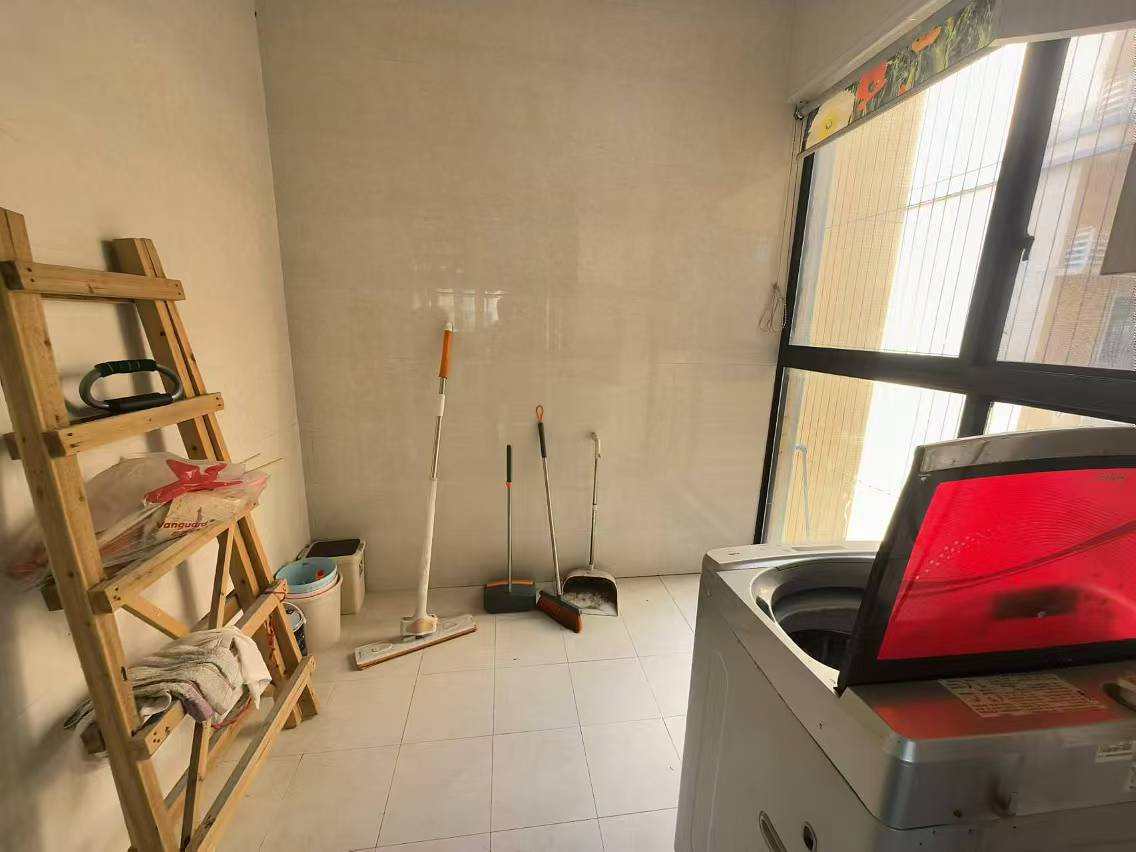 珠江帝景山庄  3室2厅2卫   65.00万室内图