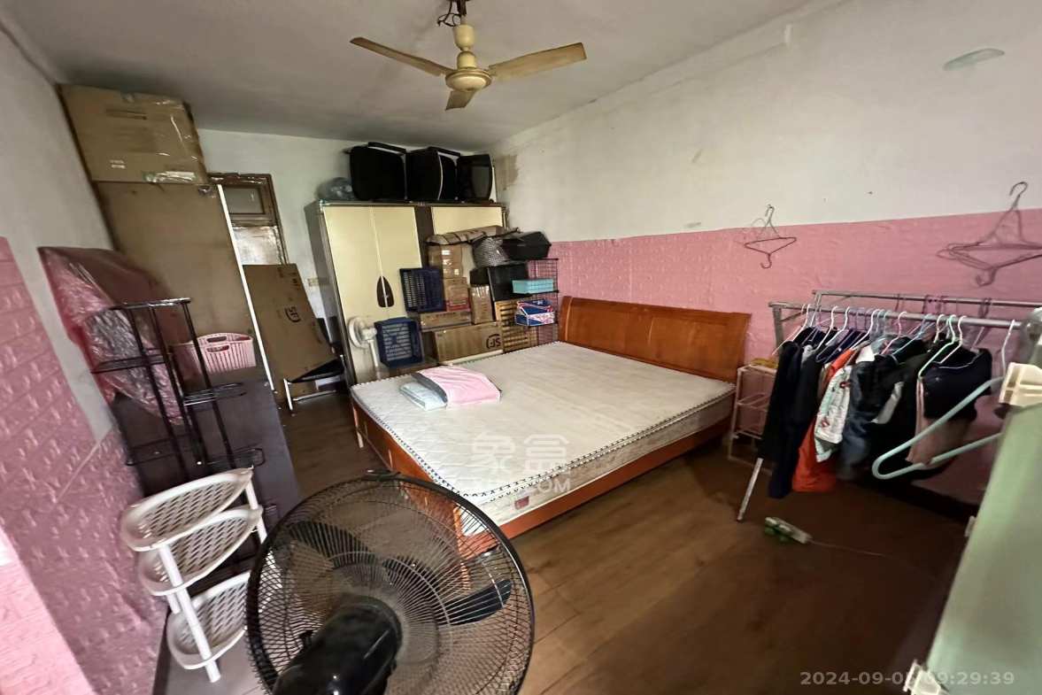 浦沅生活一区  1室1厅1卫   900.00元/月室内图
