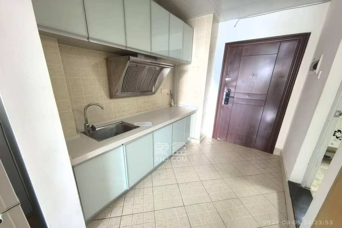 天心华庭 1室1厅1卫 2000.0元/月 天心华庭 1室1厅1卫 2000.0元/月室内图