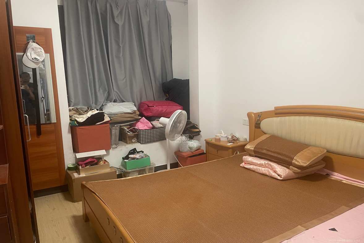 尊邸华庭  3室2厅1卫    2500.0元/月室内图