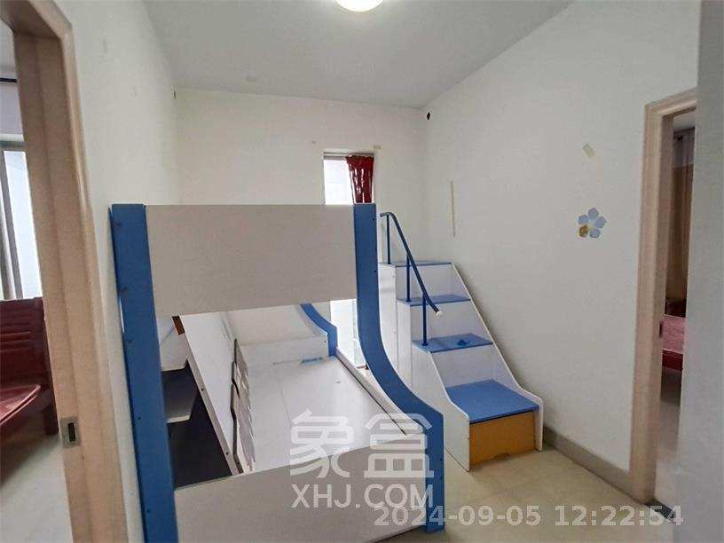 阳光100二期  3室2厅1卫   2500.00元/月室内图