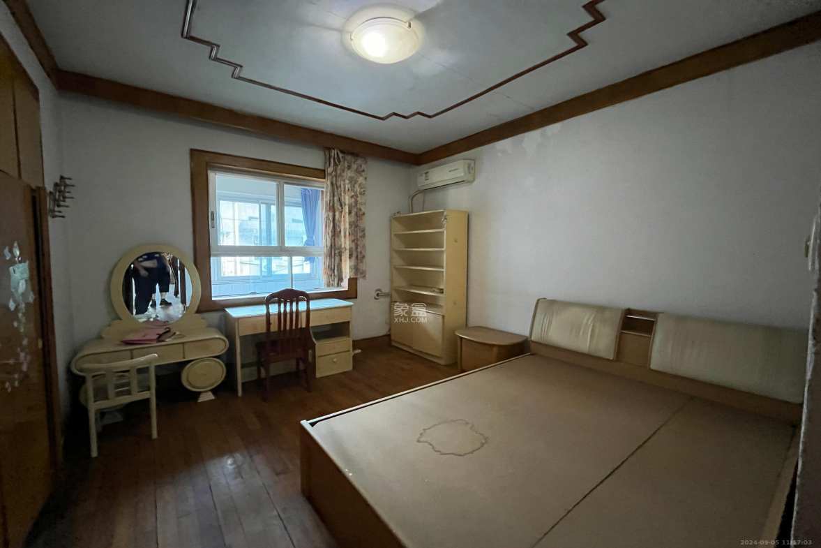 劳动局宿舍  2室2厅2卫   1400.00元/月室内图