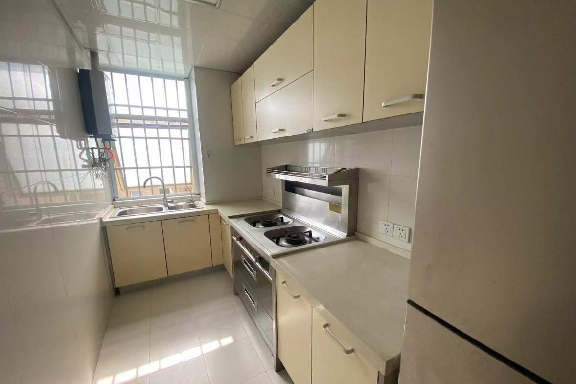 香格里拉  3室2厅1卫   1600.00元/月室内图