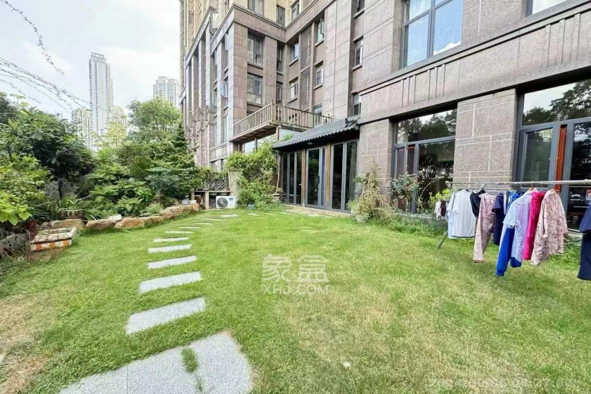 中海梅溪湖壹号  4室2厅3卫    12000.0元/月室内图