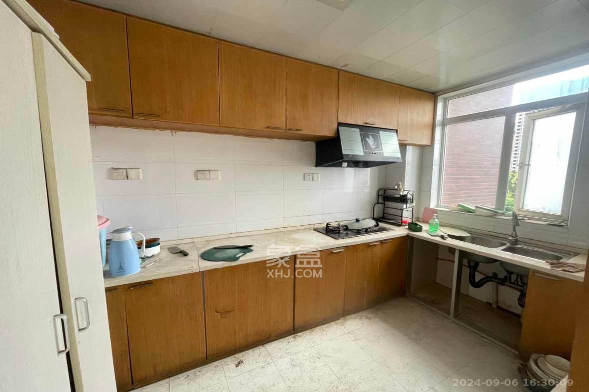 学府华庭 3室2厅1卫 2000.0元/月 学府华庭 3室2厅1卫 2000.0元/月室内图