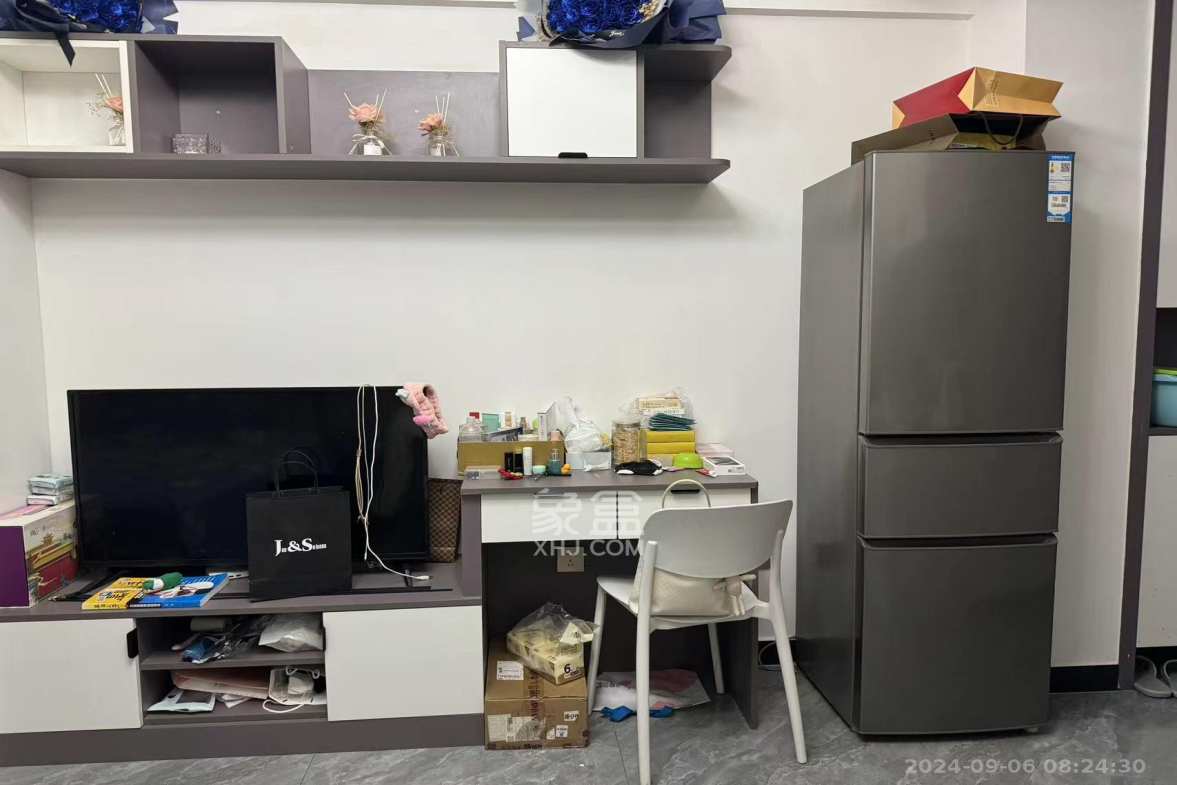欣隆居  1室1厅1卫    1800.0元/月室内图