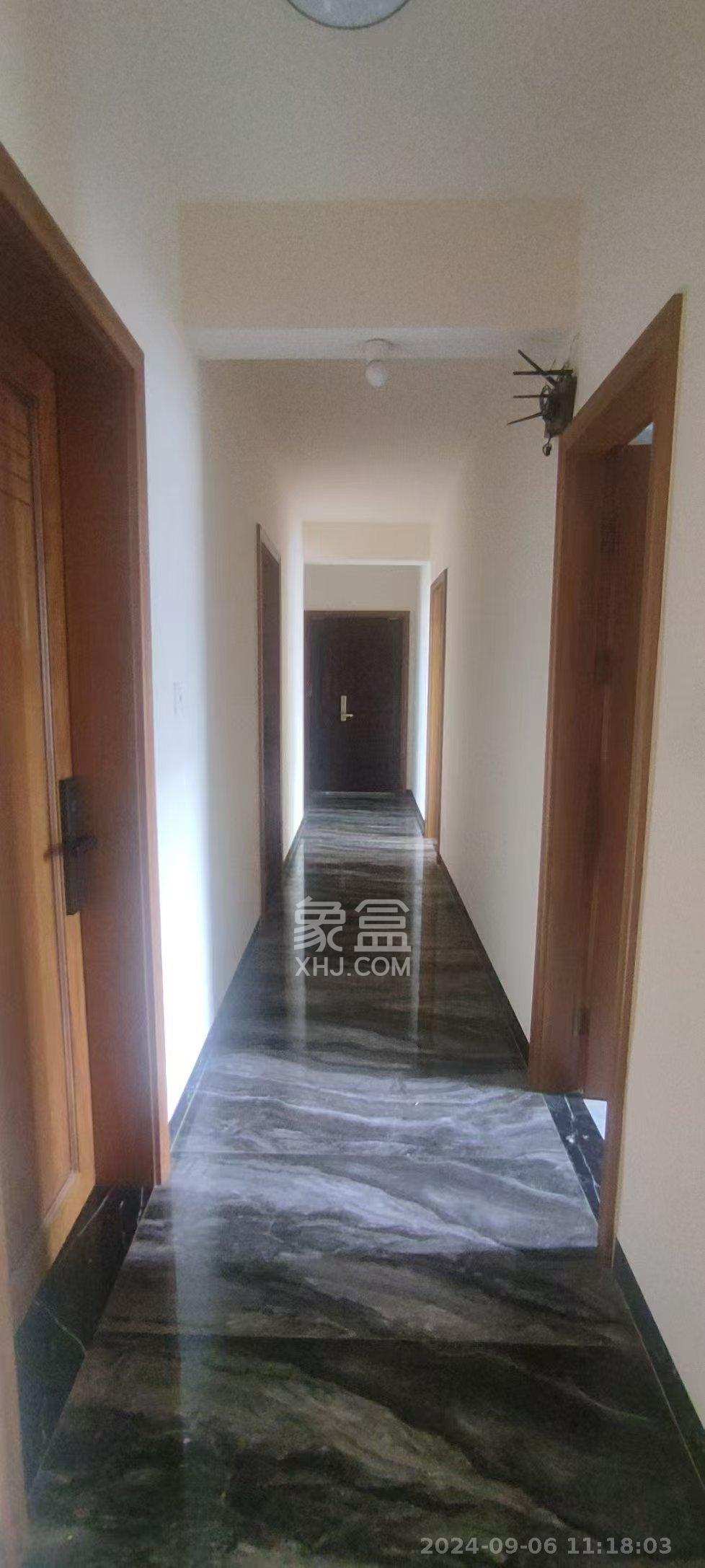 长房东旭国际  3室2厅2卫   950.00元/月室内图1