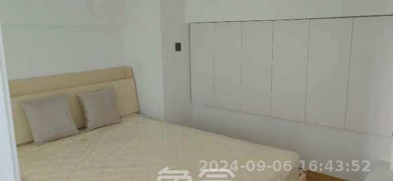 藏珑湖上公馆  2室2厅1卫   2200.00元/月室内图