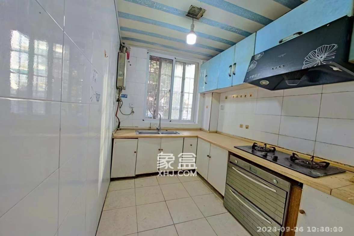 景湾小区（井湾小区）  3室2厅1卫    1600.0元/月室内图