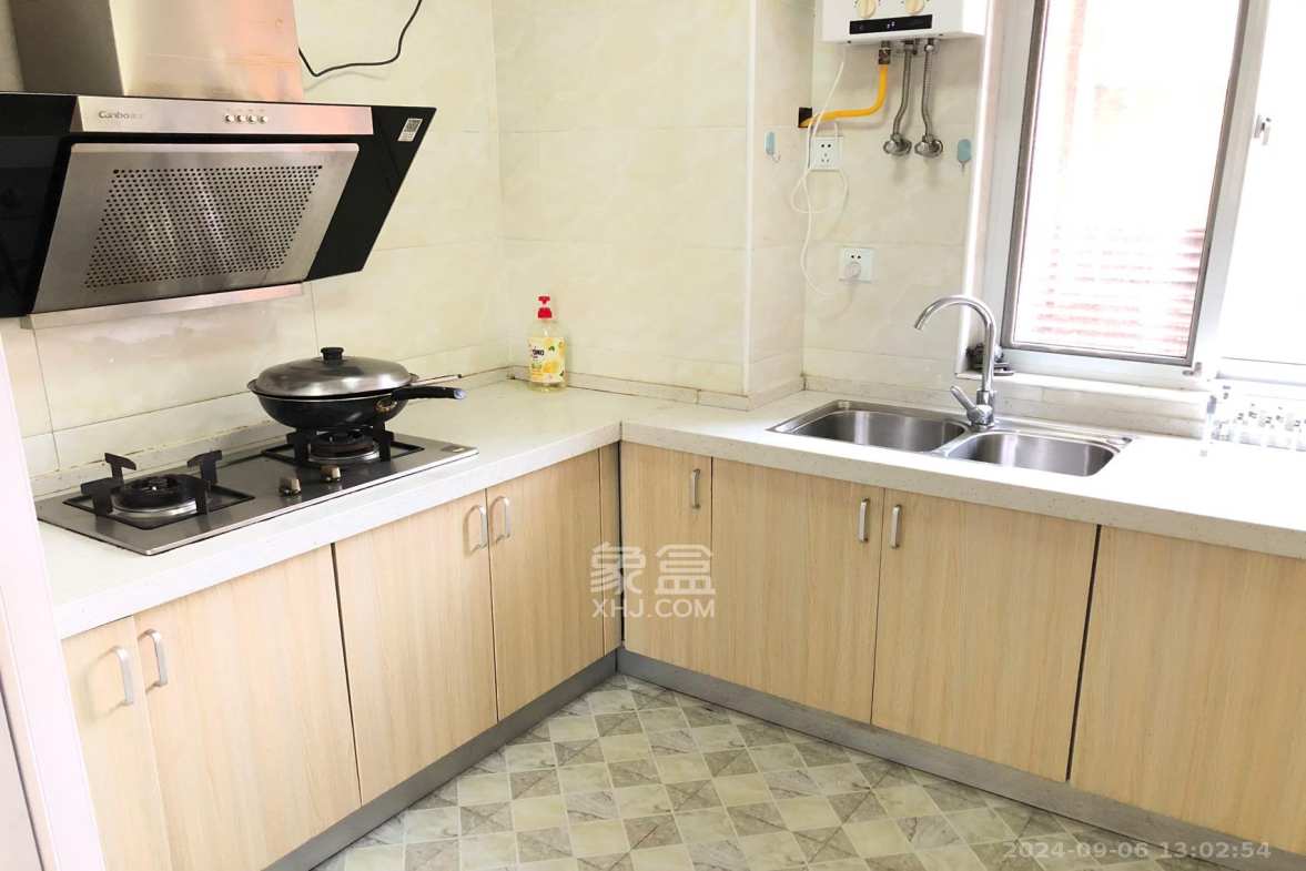 湘府十城（汇财御景湾新寓,汇财国际）  3室2厅1卫   2500.00元/月室内图