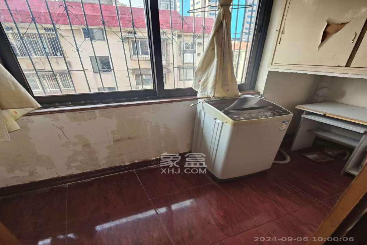 便河边社区  3室2厅1卫    1700.0元/月室内图