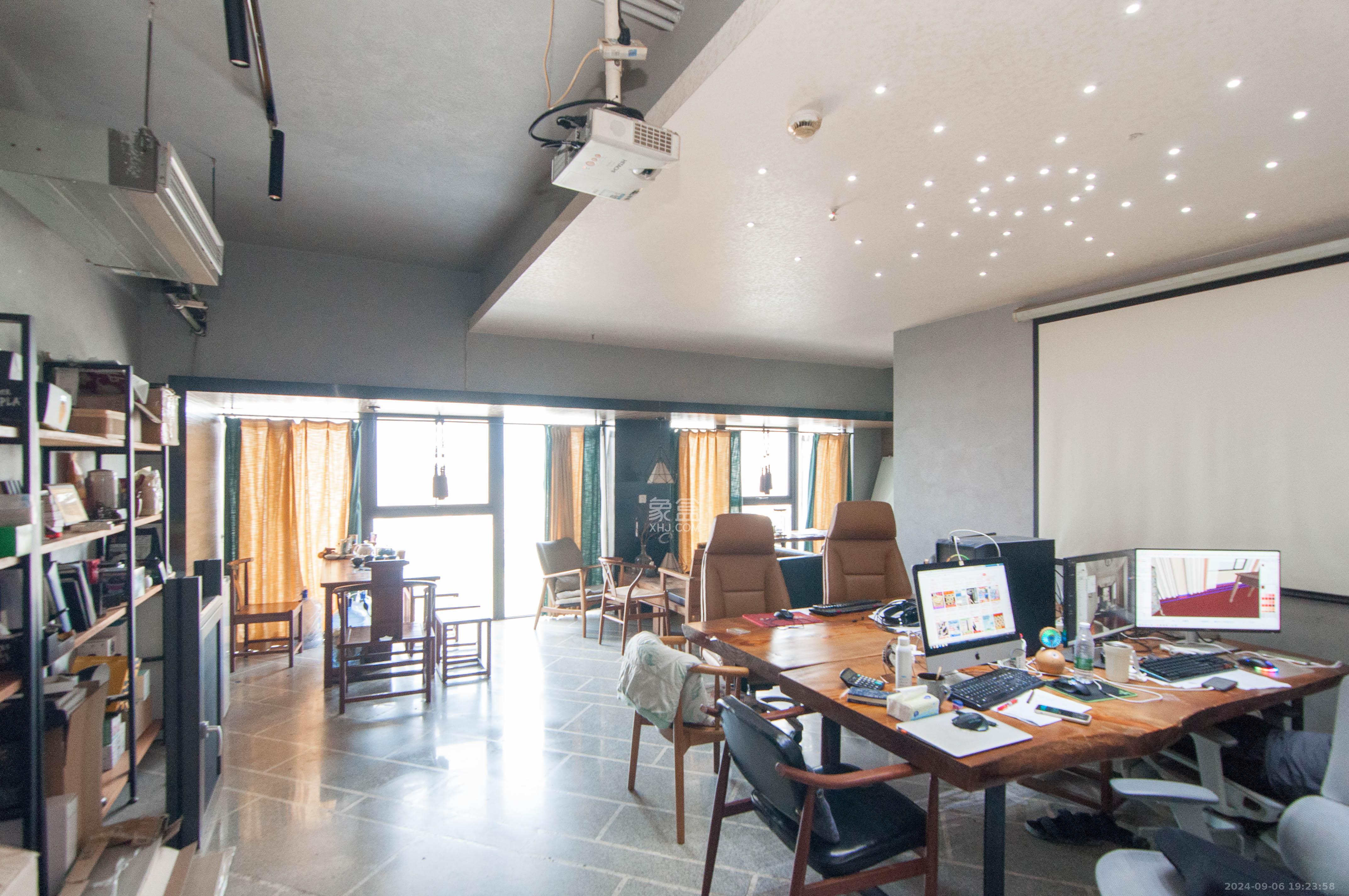 达美D6区   90.0㎡      4500.0元/月