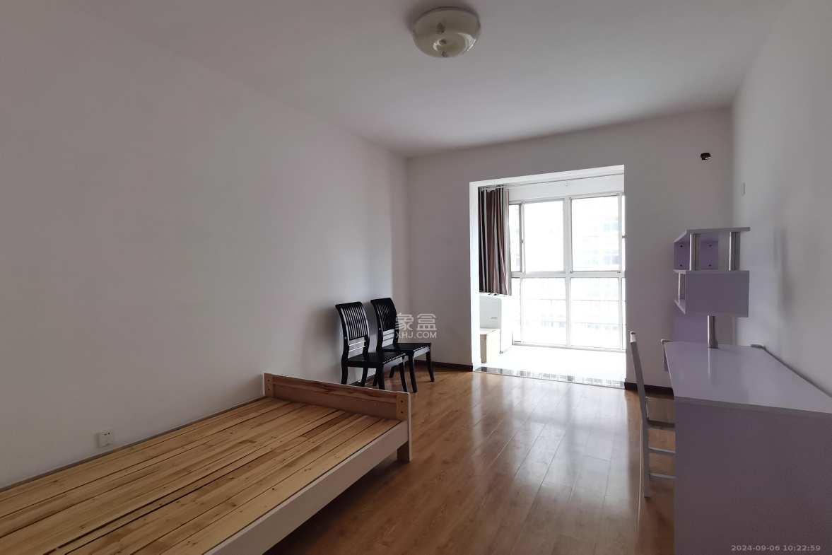 嘉盛华庭(一期、二期、三期) 3室2厅2卫 3300.0元/月 嘉盛华庭(一期、二期、三期) 3室2厅2卫 3300.0元/月室内图