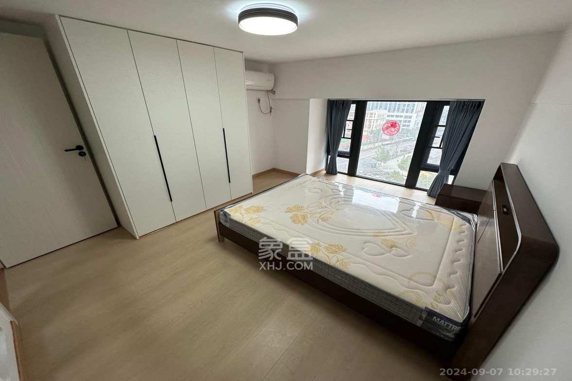 中海阅溪府  2室1厅1卫   1800.00元/月室内图