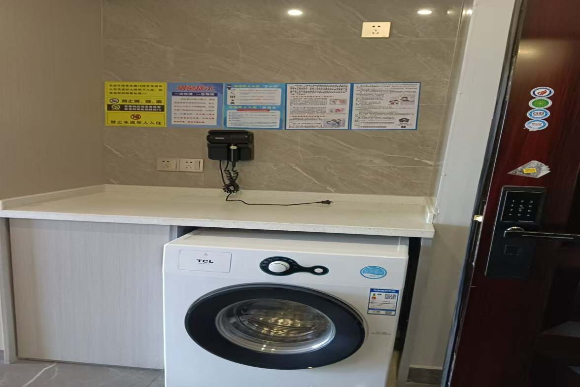 金钟大雁城  1室1厅1卫   2000.00元/月室内图