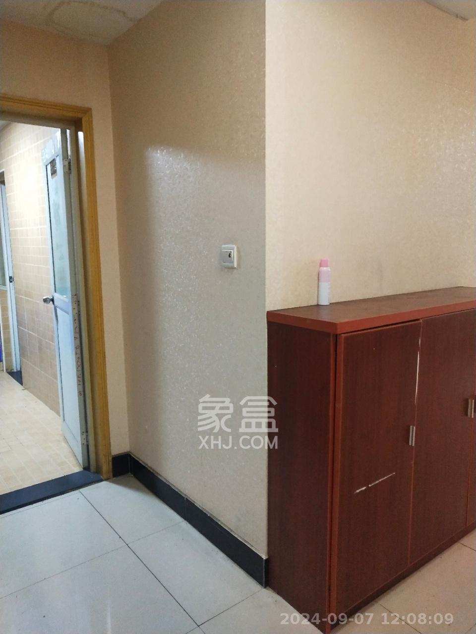 长城非常生活  2室2厅2卫    2500.0元/月室内图